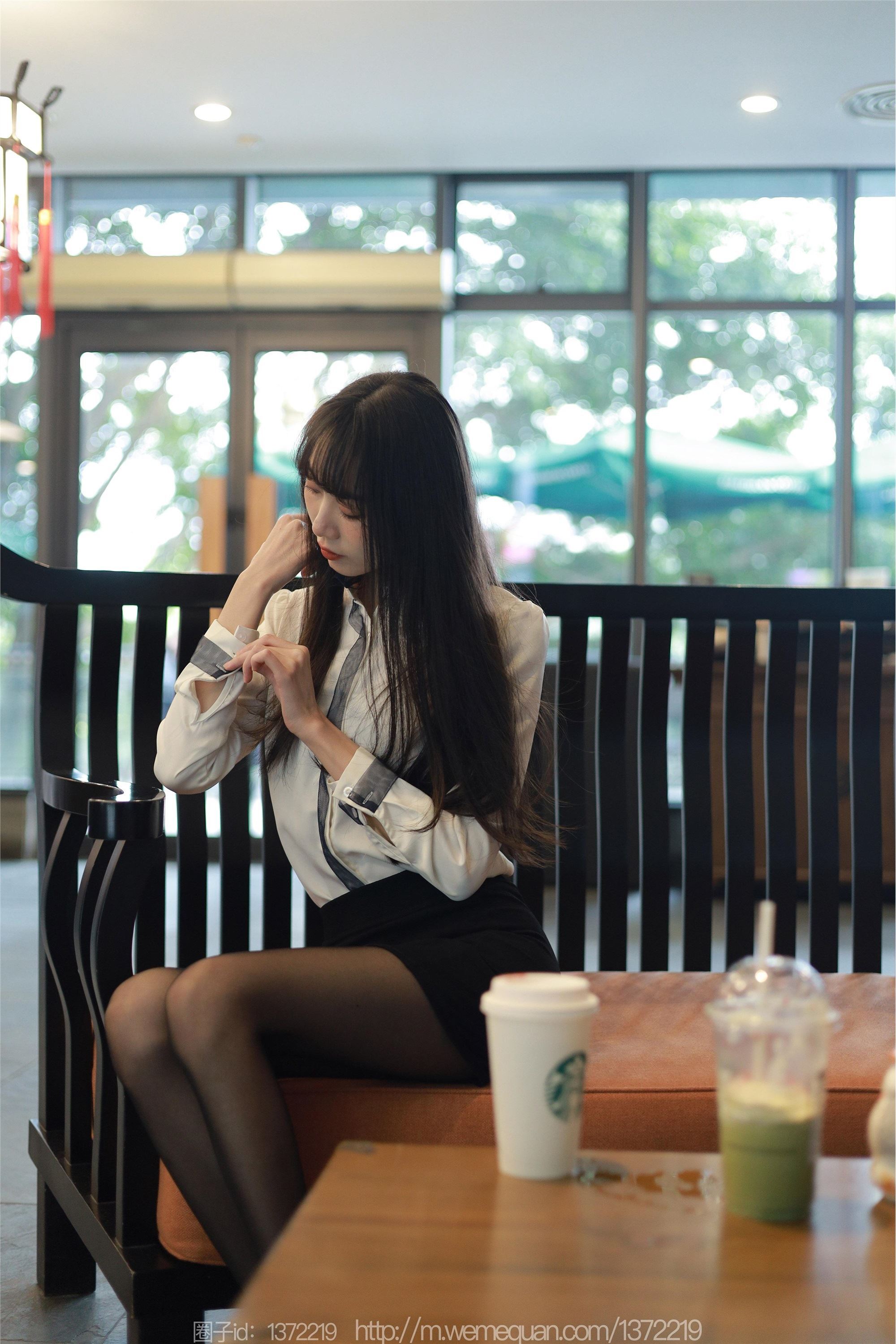 IESS异思趣向  2023.02.14 丝享家 1361 团团《美腿下午茶》